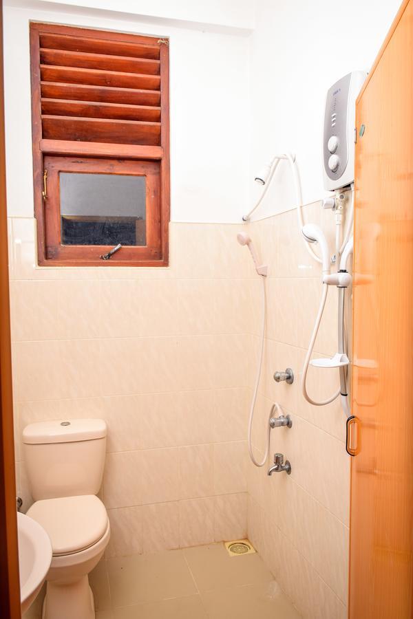 Vishmee Holiday Inn Embilipitiya Exterior foto